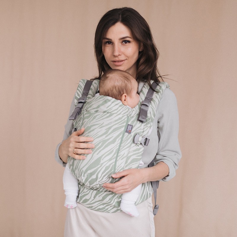 Porte bébé physiologique One - lemongrass - Love & Carry - Nature